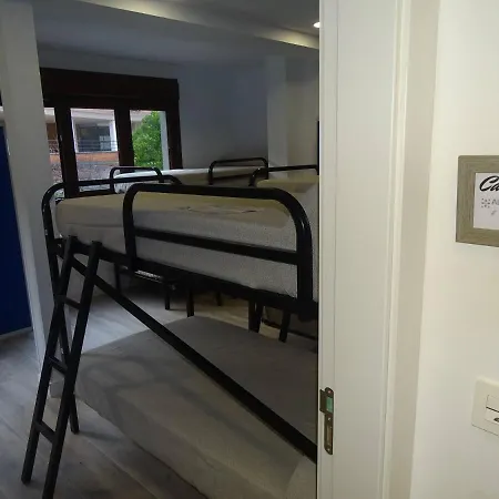 Roma Hostal