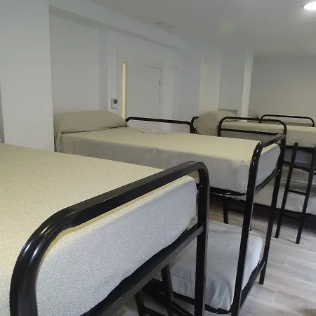 Roma Hostal