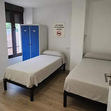 Hostel Roma *