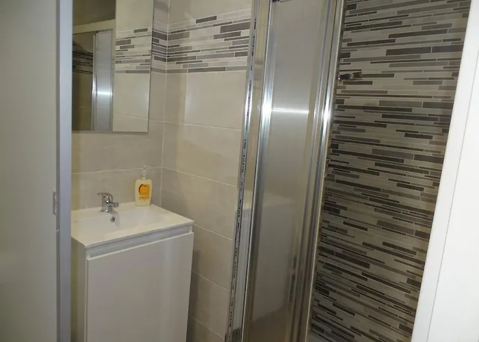 Roma Hostal Pola de Lena